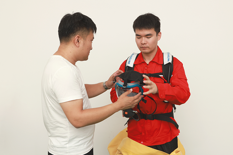 防化服穿錯=沒防護?5分鐘掌握!防化服穿戴指南 防化服穿錯=沒防護?5分鐘掌握!防化服穿戴指南